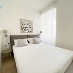 公寓 Slataper 12 Tirabora Short Rent 的里雅斯特